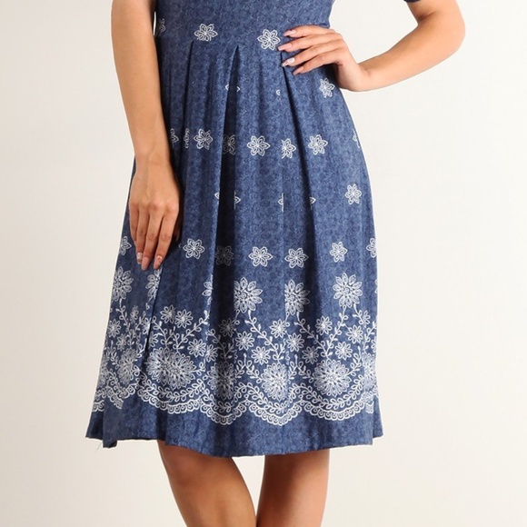Blue White Floral Dress - Picture 5 of 5